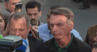 Bolsonaro fala em "perseguição" e compara acusações às de Lula preso