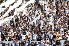 Torcida do Botafogo faz festa no Mundial de Clubes