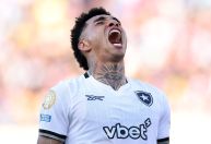 Nottingham Forest anuncia contratação de Igor Jesus, ex-Botafogo