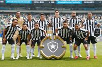 Botafogo adia volta ao Brasil e arcará com custos extras por estadia nos EUA
