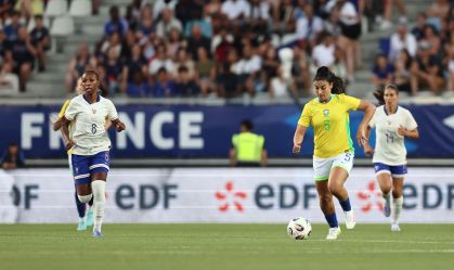 Brasil abre 2 a 0, mas sofre virada da França em amistoso feminino