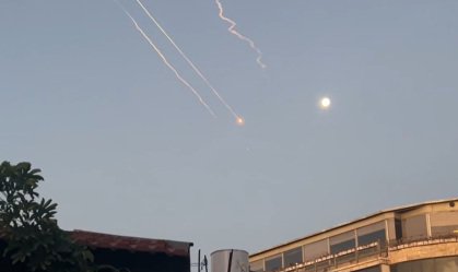 Israel volta a atacar Irã, que promete resposta "pesada e destrutiva"