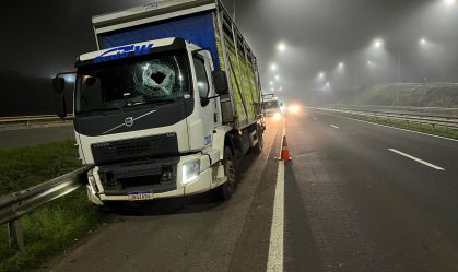 Caminhoneiro morre após ser atingido por pedra em rodovia do RS