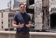 Correspondente da CNN mostra impactos de bombardeio israelense em Teerã