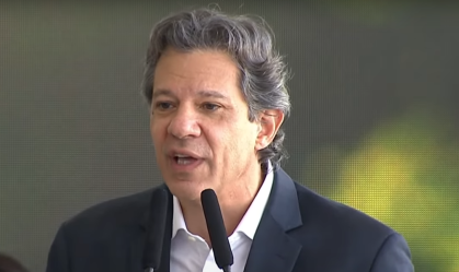 Haddad diz que Bolsonaro "nem foi julgado ainda e já está pedindo anistia"
