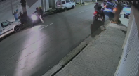 Vídeo: quatro suspeitos realizam arrastão em município de SP