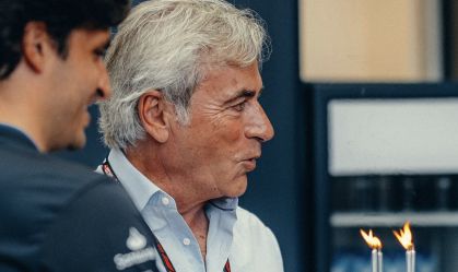 Fórmula 1: pai de Carlos Sainz desiste de candidatura à presidência da FIA