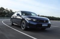 Honda Civic 2025 chega ao Brasil com novo visual e apenas duas cores