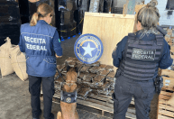 Receita apreende no Rio "café de cocaína" que tinha como destino a Alemanha