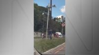 Vídeo: polícia prende homem por quebrar radar de fiscalização em Belém