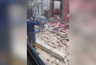 Parede de prédio desaba e deixa três feridos na zona sul do Rio