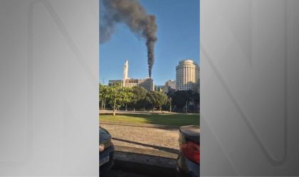 Imagem de destaque do post: Dois incêndios mobilizaram Corpo de Bombeiros no Centro e em Botafogo