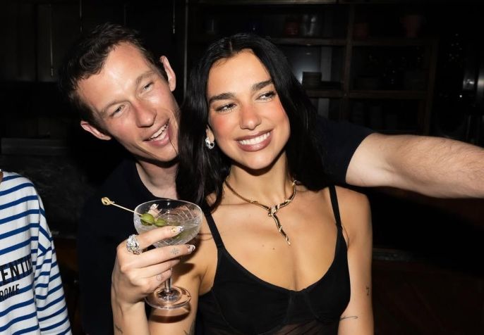 Dua Lipa e Callum Turner • Reprodução/Instagram