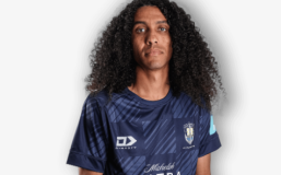 Dylan Manickum (Meia) – Engenheiro assistente de obra