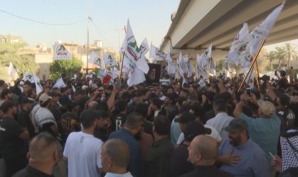 Manifestantes no Iraque protestam contra ataques de Israel ao Irã