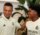 Real Madrid anuncia Endrick como o novo número 9 do time