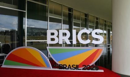 Brics: Países alertam sobre "riscos crescentes" de guerra nuclear