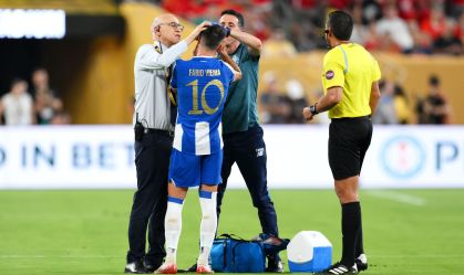 Jogador do Porto perde lente de contato no próprio olho em jogo do Mundial