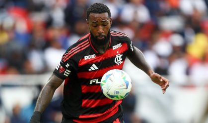 Gerson em ação pelo Flamengo