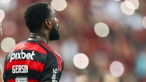 Gerson em ação pelo Flamengo
