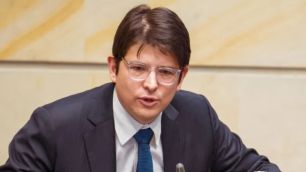 Miguel Uribe, pré-candidato à presidência da Colômbia, é baleado em Bogotá
