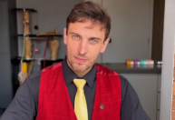 Em live, Leo Lins afirma que "o humorista interpreta um personagem"