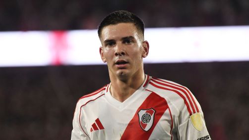 Franco Mastantuono durante partida entre River Plate e Independiente del Valle, no Estádio Mas Monumental, em Buenos Aires