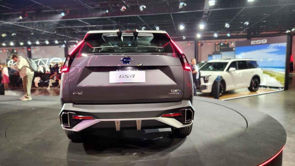 GAC GS4: SUV mira híbridos médios com preço mais interessante