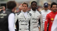 "F1": Veja cinco produções sobre automobilismo disponíveis no streaming