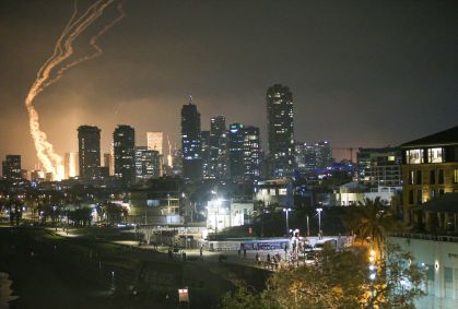 Só os serviços essenciais estão funcionando, relata brasileira em Israel