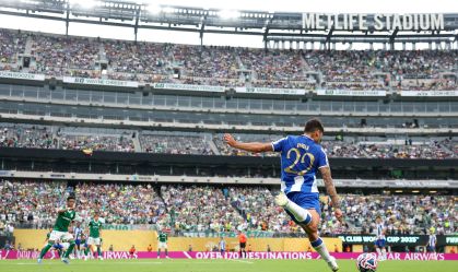 Lance de Palmeiras e Porto na estreia do Mundial de Clubes
