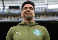 Abel Ferreira elogia estreia do Palmeiras: "Goleiro do Porto foi o melhor"