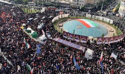 Autoridade iraniana dada como morta por Israel participa de evento em Teerã