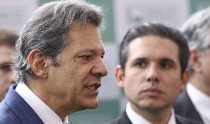 Análise: Haddad estende bandeira branca a Hugo Motta