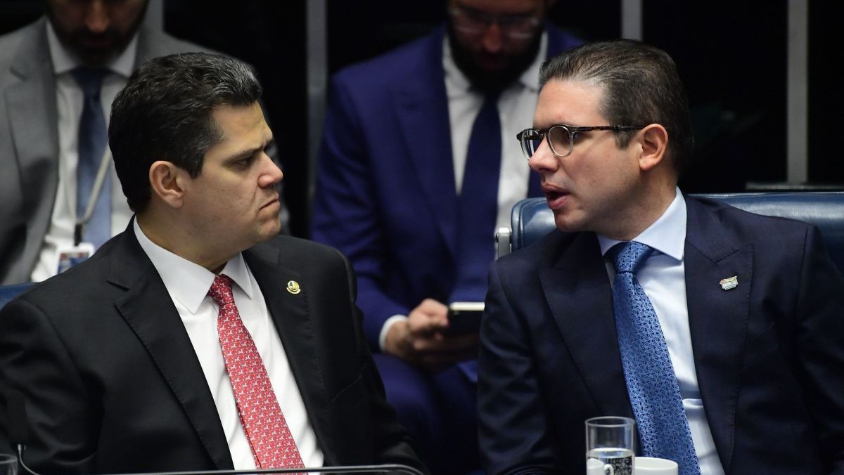 Flávio visita 3 regiões e Lula foca Sudeste em penúltima semana da eleição