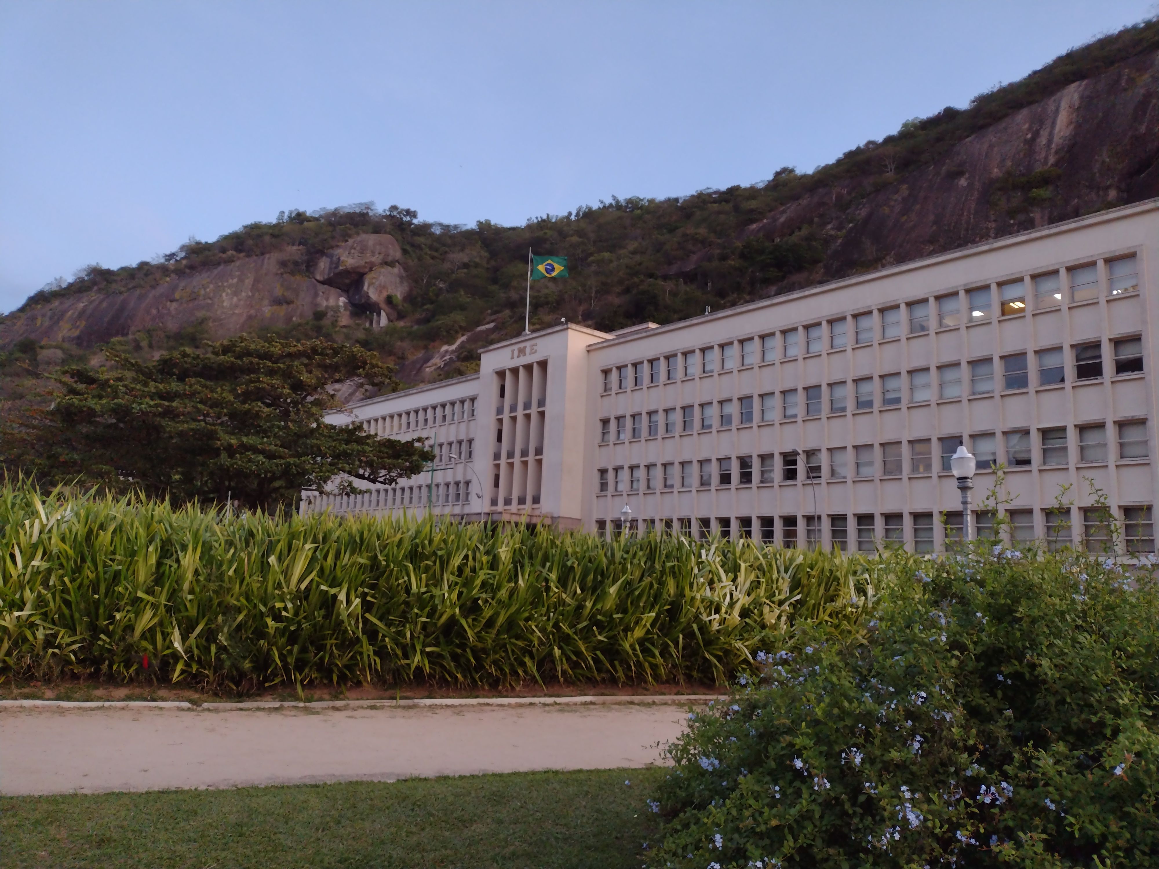 Instituto Militar de Engenharia