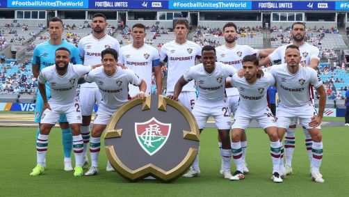 Jogadores do Fluminense antes do início da partida