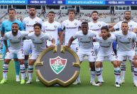 Trio pode assinar pré-contrato e deixar o Fluminense "de graça"