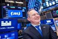 Ação da JBS pode valorizar até 280% na bolsa americana, diz CEO