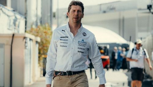 Vowles renova contrato com a Mercedes