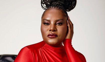 "De 2 em 2 anos, namorei homens, mulheres, felizes, amores", diz Karin Hils