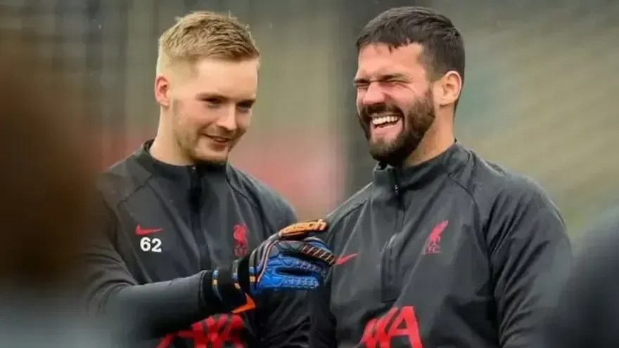 Reserva de Alisson, Kelleher deixa o clube