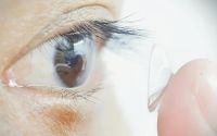 Lentes de contato infravermelhas permitem ver no escuro e de olhos fechados