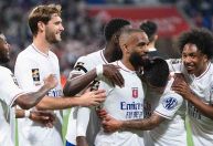 Lyon, de John Textor, é rebaixado na França por problemas financeiros