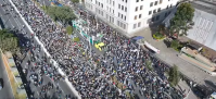 Marcha para Jesus em SP reúne Tarcísio e aliados; Messias representa Lula