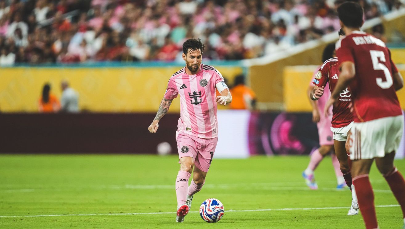 https://admin.cnnbrasil.com.br/wp-content/uploads/sites/12/2025/06/Messi-Inter-Miami-Al-Ahly-e1749951834659.jpeg?w=1320&h=742&crop=0