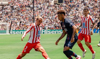 PSG e Atlético de Madrid durante confronto do Mundial