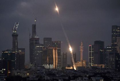 Nova onda de ataques com mísseis contra Israel começou, diz estatal do Irã