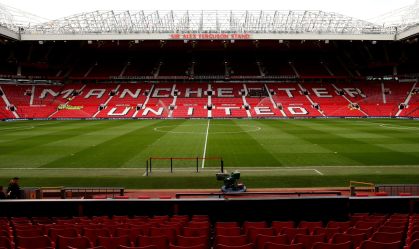 Tottenham é multado por cantos homofóbicos após jogo contra o United
