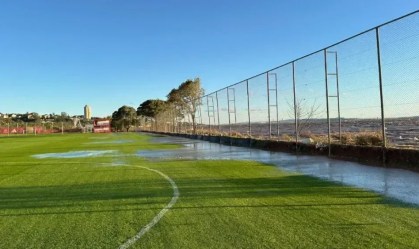 Cheia do Guaíba invade CT do Internacional após fortes chuvas no RS
